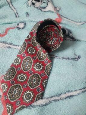 Christian Dior Red Medallion Pattern Silk Tie